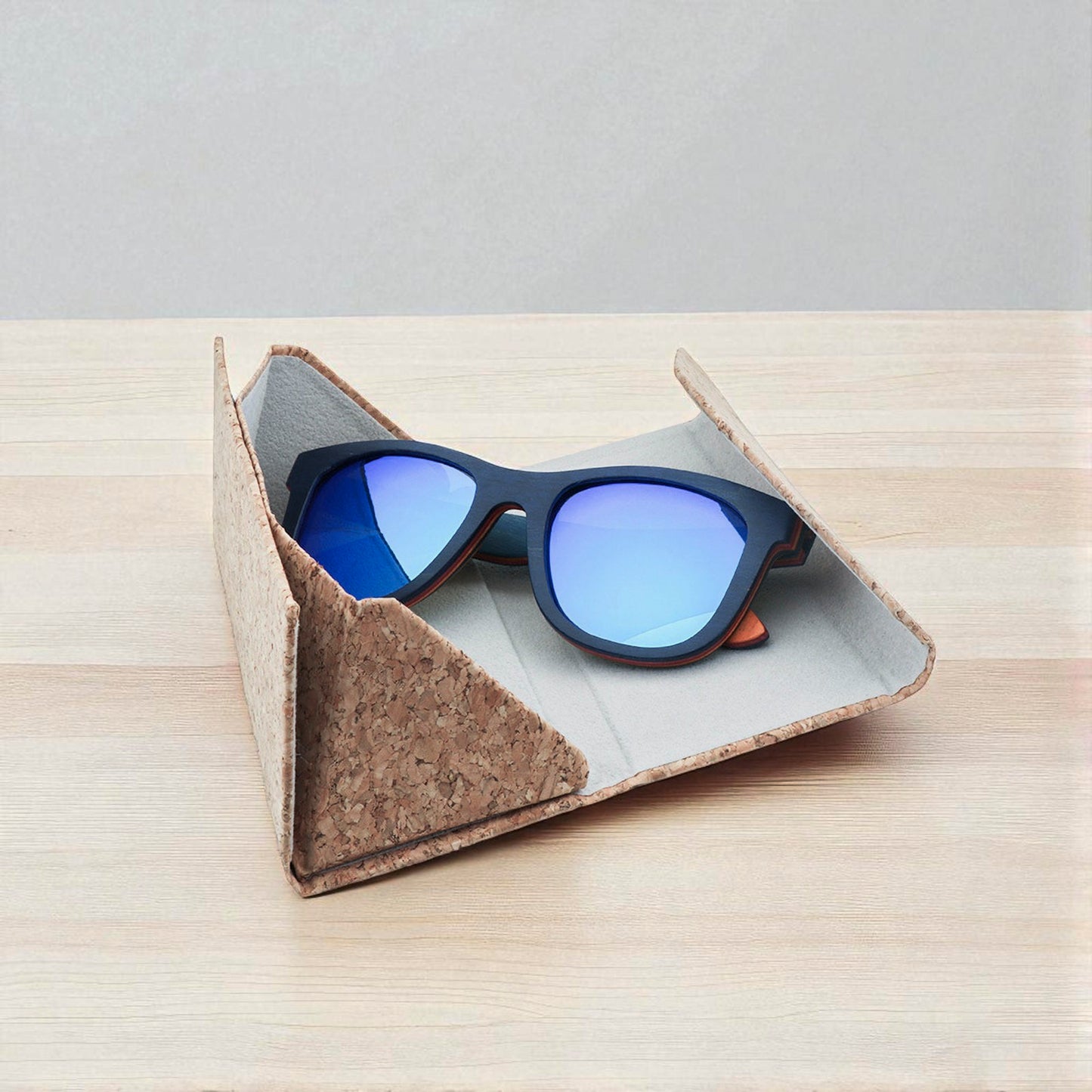 Cork Glasses Case - Trifold Flatpack